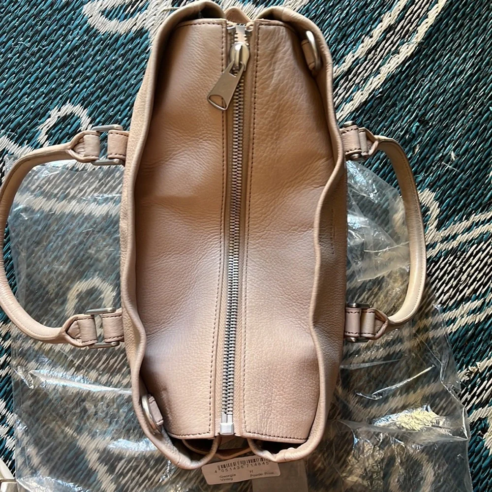 Liebeskind Blush Leather Bag - Picture 8 of 12